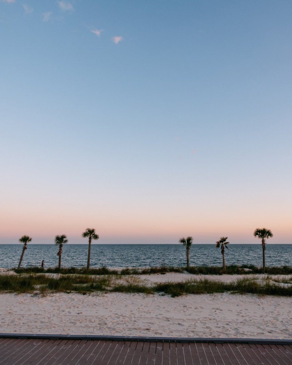 Beautiful and serene... Just how we like it!! 😊 

#CoastalMississippi #MSCoastLife #PlayCoastal