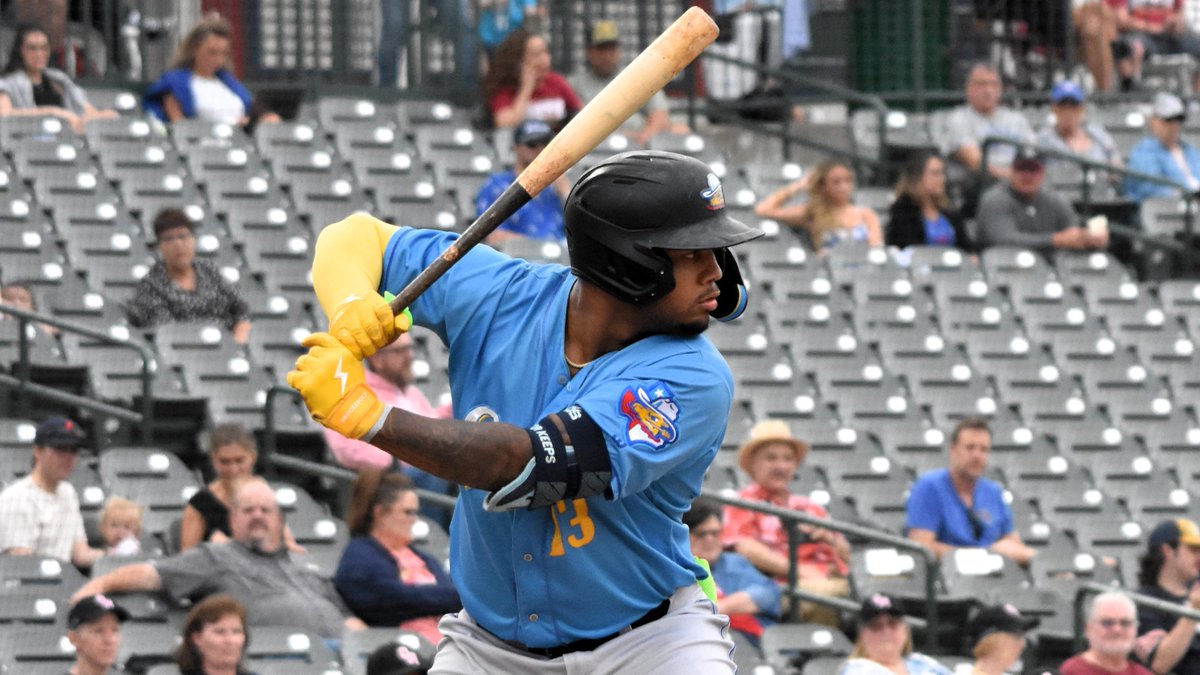 'He's got as much power as anybody in the Minor Leagues.” For the first time in his career, #Dbacks No. 14 prospect Deyvison De Los Santos is focusing solely on one position and it's unlocked his bat in a major way: atmlb.com/44UTP6A