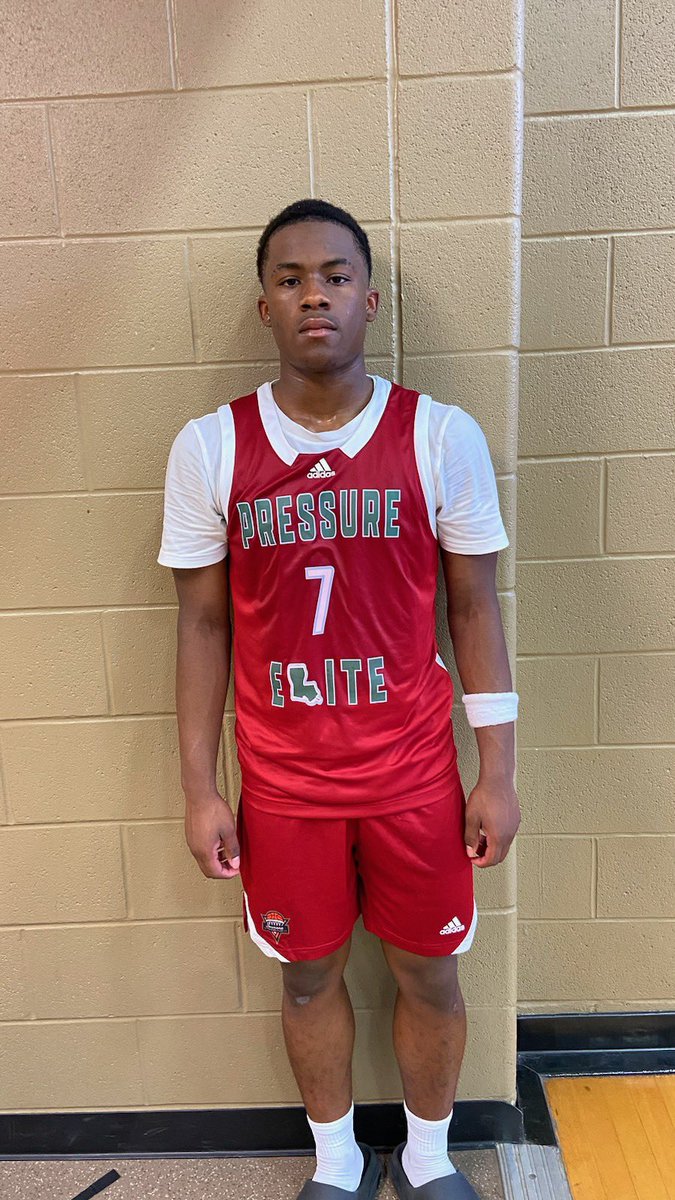 ‘25 G Jayden Jackson (West Monroe HS, LA) @PEHoopsLA is a tough, smart guard that understands pace and has tremendous feel. Plays like a “coach’s son. The son of @gsutigers_mbb head coach @CoachTaeJack. Who has also been in attendance at @TheTexasCircuit