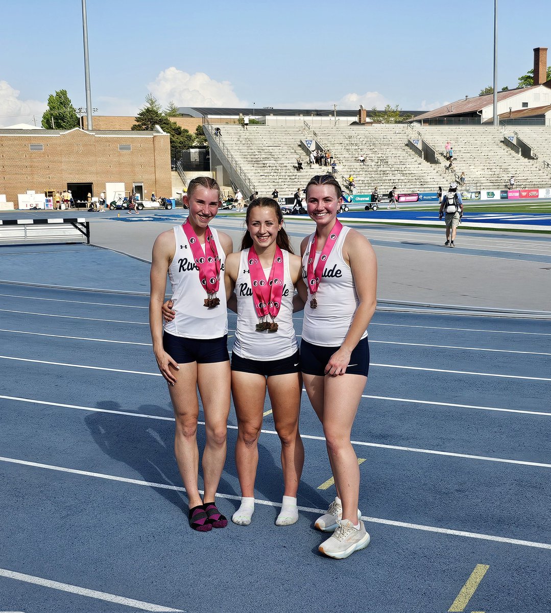 RivRunning's tweet image. Huge s/o to these 3 Seniors. They have accumulated 29 State Medals. Thank you, Lydia, Carly, and Emma.  #RivTF