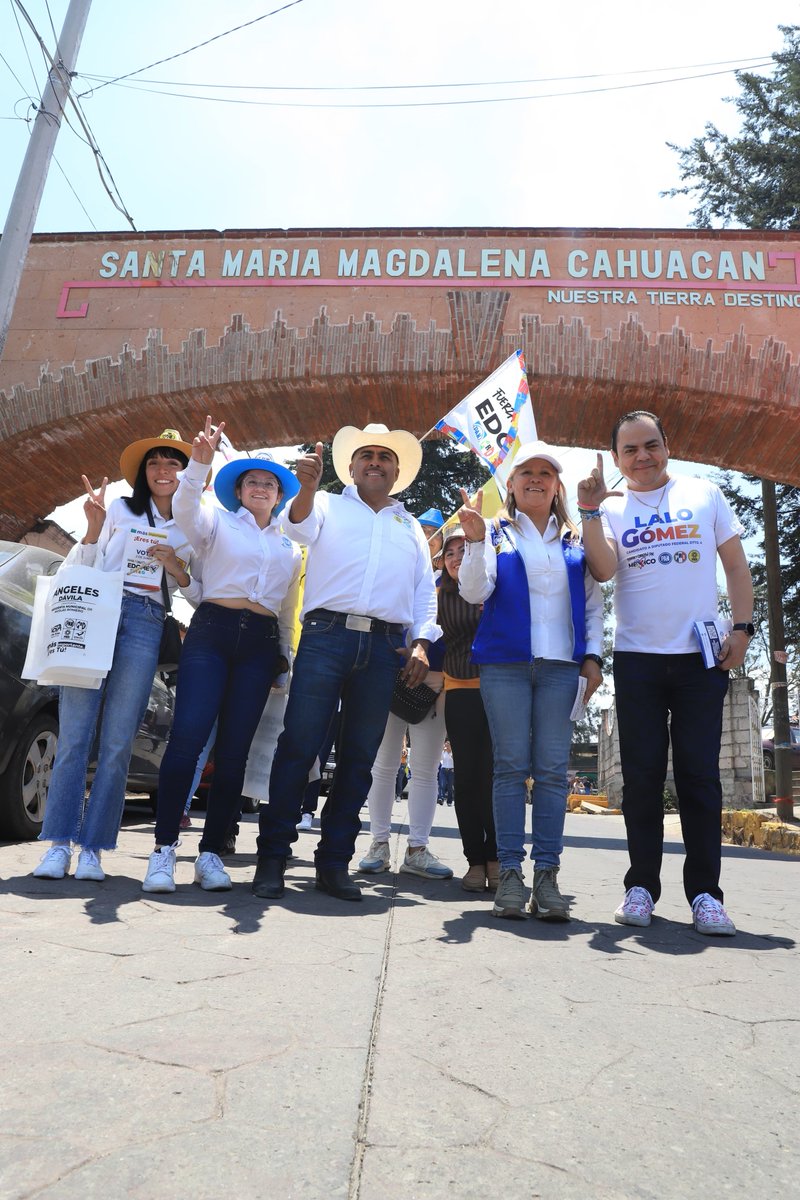 ¡Gracias Cahuacán! 💙

Contenta y agradecida con el gran recibimiento de nuestras vecinas y vecinos, tenemos la fuerza y apoyo de todos los nicolasromerenses que anhelamos un verdadero cambio en #NicolásRomero.

 ¡Votemos con fuerza y corazón!