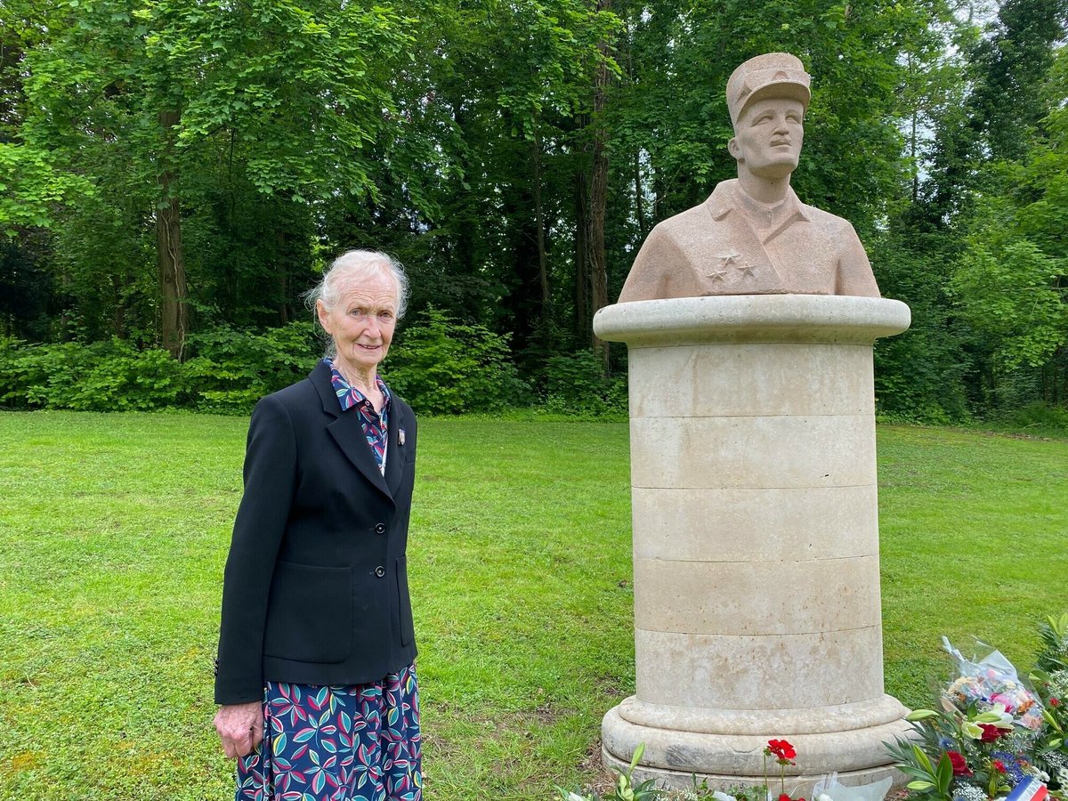 💬 «Je pense à lui tous les jours» La dernière fille vivante du Maréchal Leclerc, Bénédicte de Francqueville Leclerc de Hauteclocque, évoque son père ➡️ l.leparisien.fr/valh