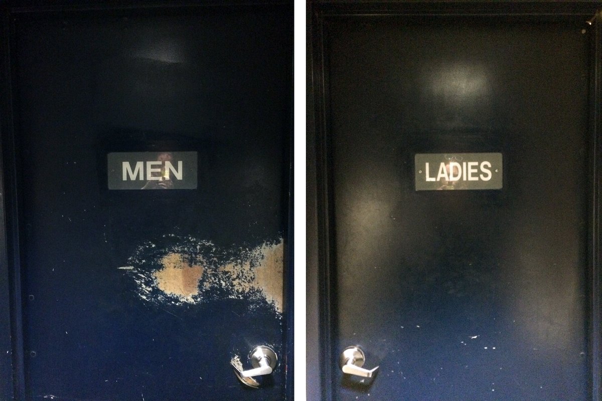 Big horse racing days make me miss the Center City Turf Club OTB and its bathroom door juxtaposition