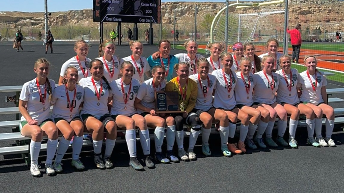 Congrats to the Kelly Walsh Trojans, the 2024 Wyoming High School Girls Soccer State Champs. Back-to-back! 
#statechamps #soccer #wyopreps 
Photo credit: Jasline Pace (@PaceJaslin10686)