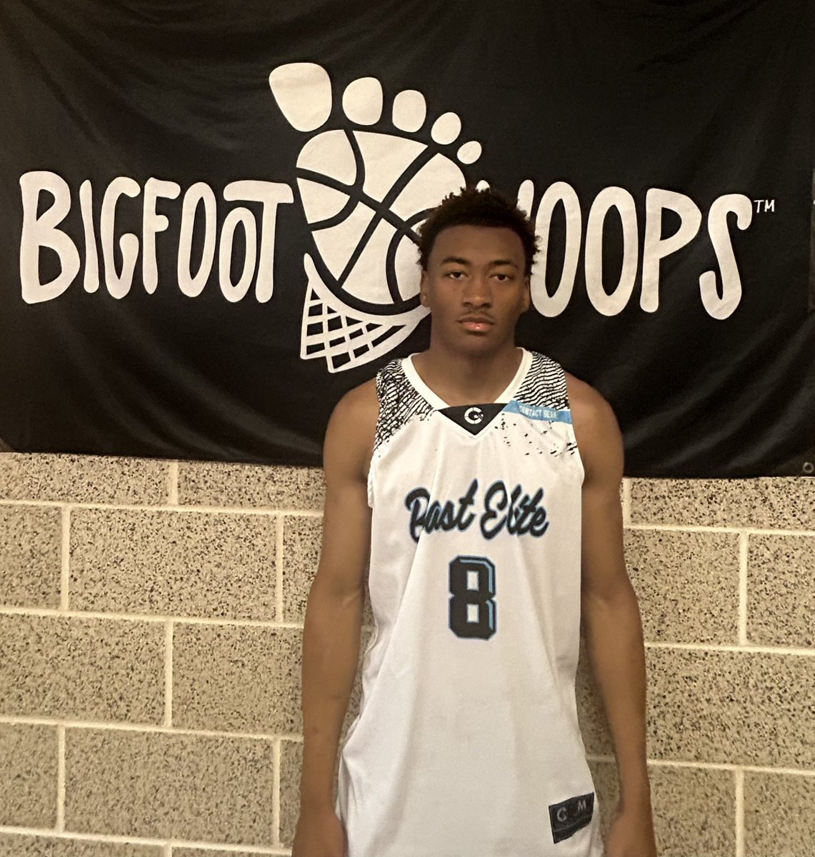 2024 5’11 Justin Jones is a force on the court. Impressive vertical leap, lightning-fast quickness and speed, great agility and instincts. Hard to stop when attacking the basket.