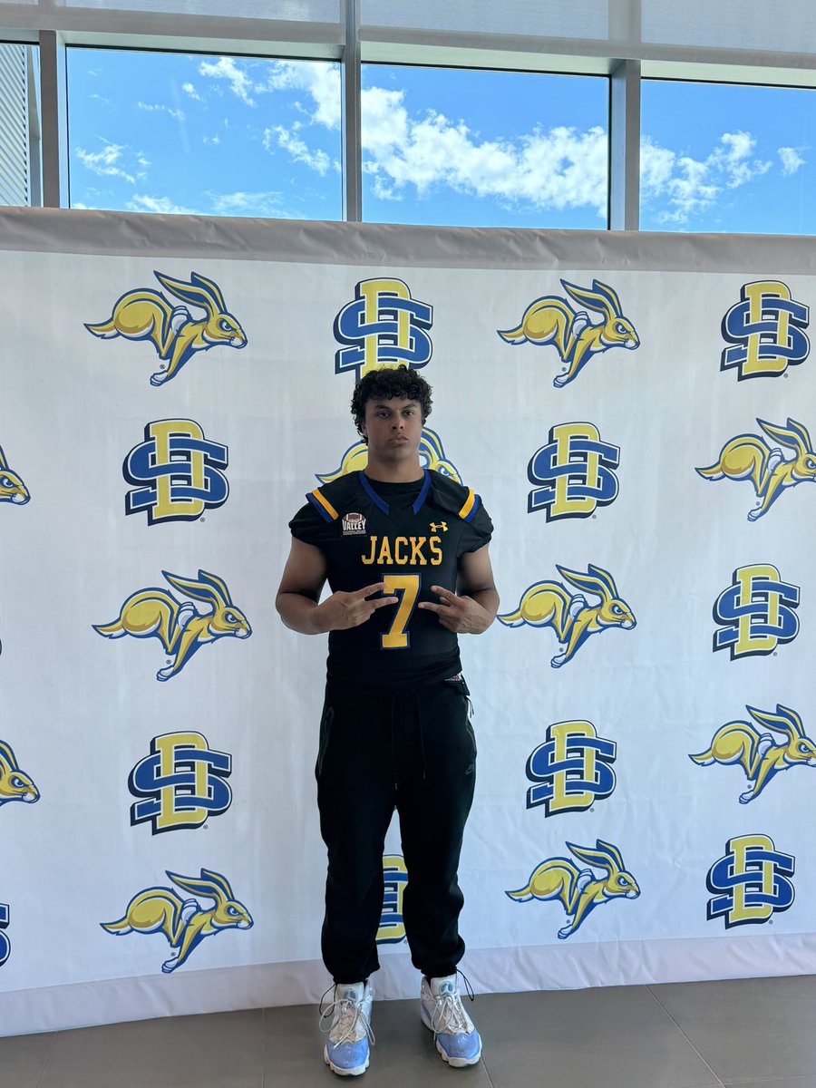 Spencer Lewis (@spencer_lewis7) on Twitter photo Thank you very much <a href="/J_Menage3/">Jake Menage</a> and <a href="/GoJacksFB/">SDSU Football</a> for having for the junior day!! It was very fun to see campus and learn about your football program! Thank you very much <a href="/J_Menage3/">Jake Menage</a> and <a href="/GoJacksFB/">SDSU Football</a> for having for the junior day!! It was very fun to see campus and learn about your football program!