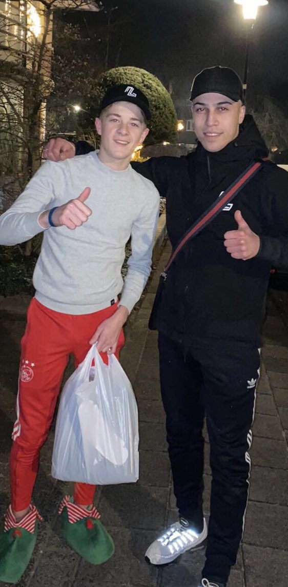 Max huts tweet media