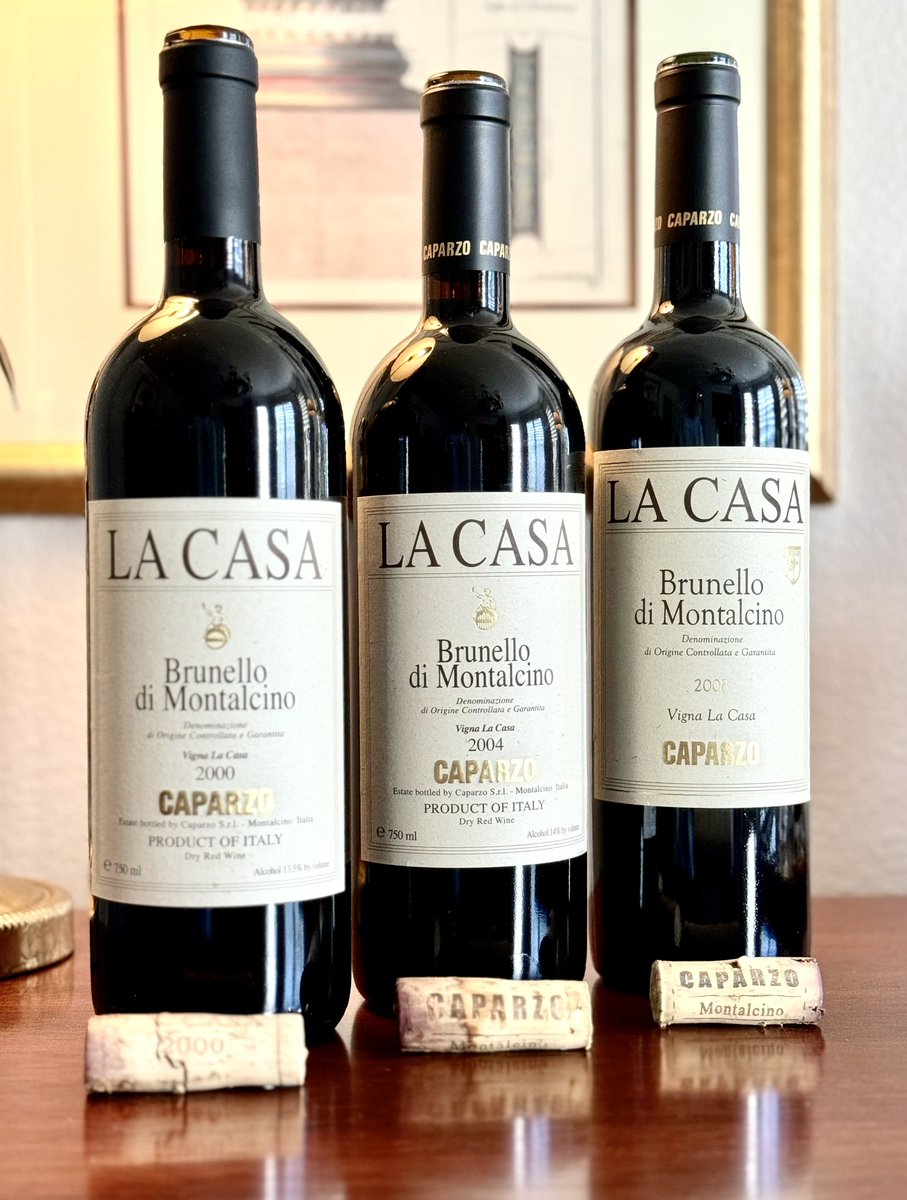 Terrific vertical of Caparzo Brunello Vigna La Casa tonight from the 2000, 2004 and 2008 vintages. 

Always fun to compare and see how these lovely wines evolve.