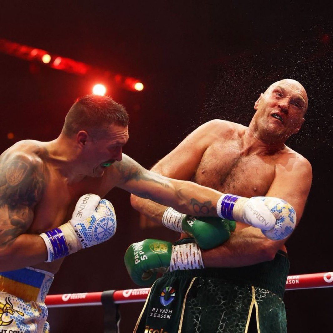 Oleksandr Usyk (+130) defeats Tyson Fury by split-decision ✅ Boxing once again has an undisputed heavyweight champion 👏