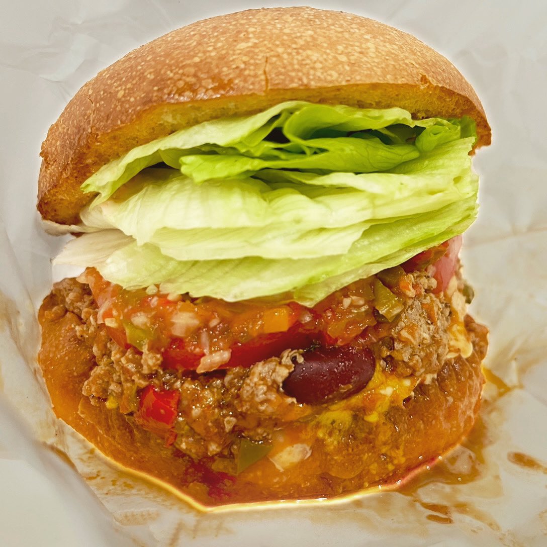 昨日の夜は、久しぶりに覚王山ラーダーのバーガー🍔お決まりの
