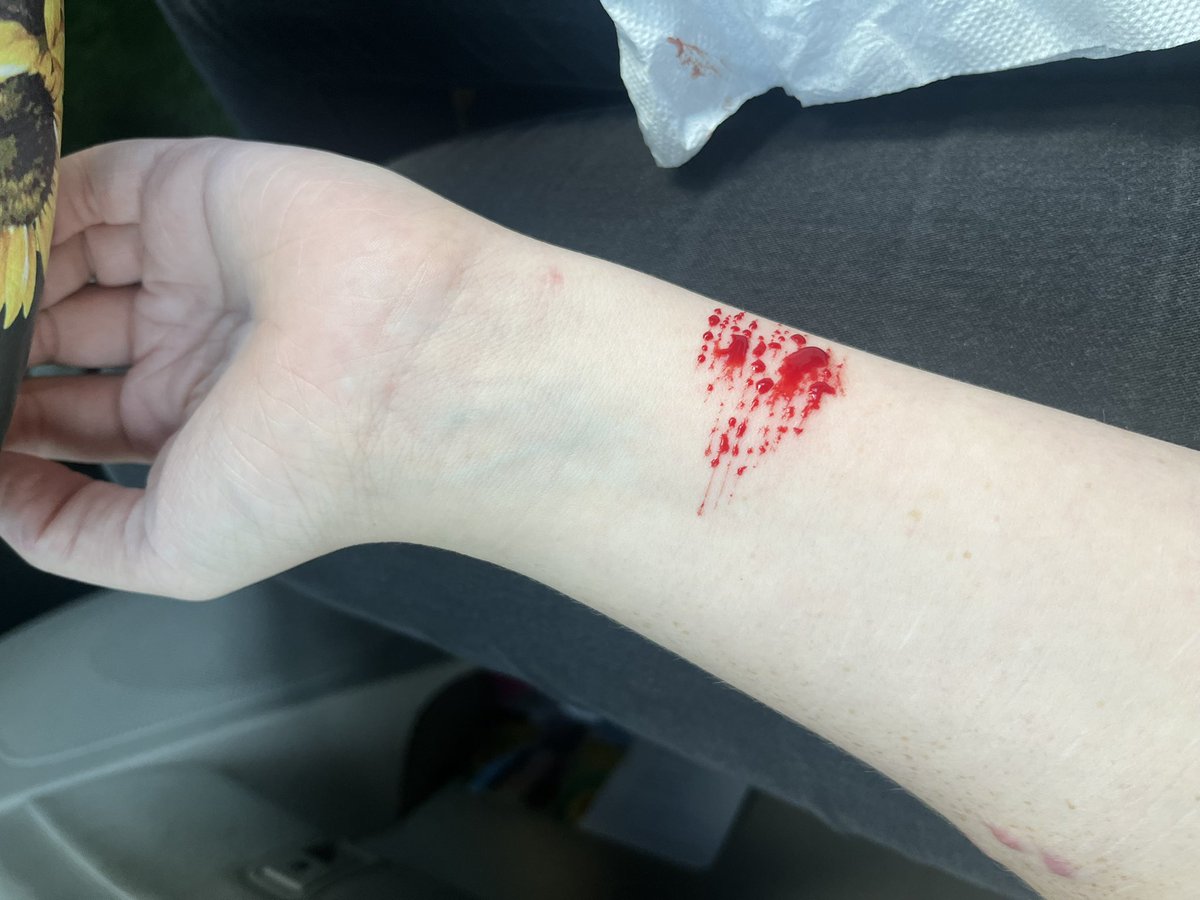 xxxxxxxxero's tweet photo. shallowest relapse known to man kind https://t.co/e7cAv7J5VB