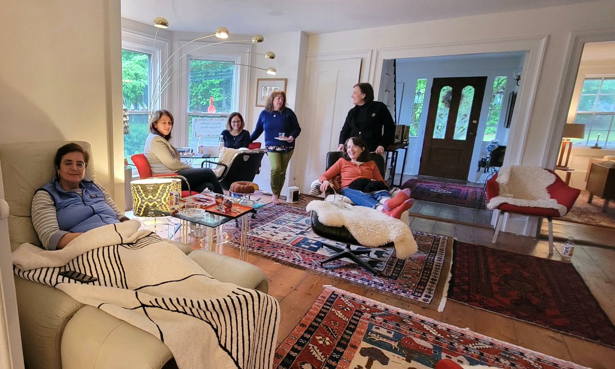 philoasantemd's tweet photo. What an honor to host these @PROWDWomen #WomenInMedicine from MA, RI, CT & NY at my farm today. They welcomed me into my new home & did some flower picking @menasgarden. Thanks @SarehParangiMD @JulieSilverMD @katie_sharkey @meridity1 @DrLilitGaribyan @crustoc for your support! https://t.co/br14L9p1CH