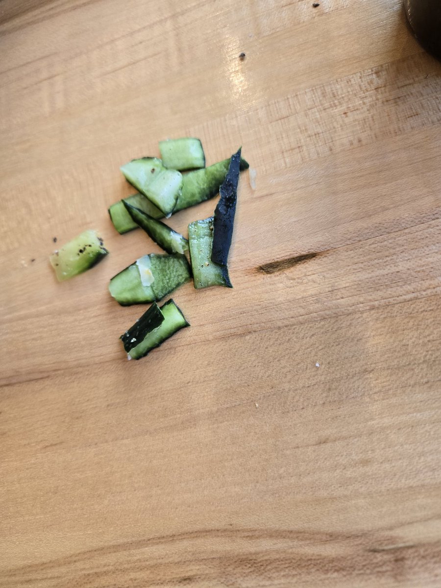 suezeequejussme's tweet photo. @Applebees Rocklin California manager "Veronica" thinks these are cucumbers and normal. No cucumbers just scraps we feed pigs. Never going back to Applebee's. No wonder business is so slow. No I didn't want  comp meal ony real food not pig scrap food. SHAMEFUL. Waitress was great https://t.co/lWOttJBXiA