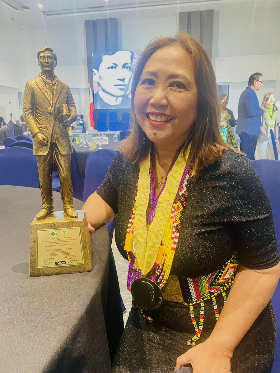 Congratulations to my sister, Dr. @belendofitas, for winning the prestigious Dr. Jose Rizal Memorial Award for Research from the Philippine Medical Association! 🎉 Her groundbreaking work on Leprosy and Yaws is an inspiration.