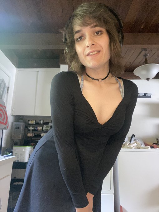 Dress time :) yay or nay on the skater dress??? https://t.co/VsbJeUrq7o