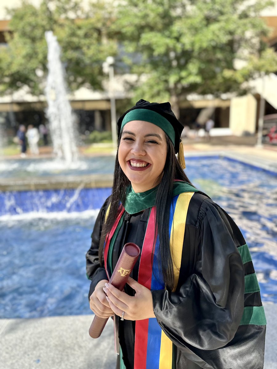 There’s a new doc in town… it’s me!

Dr. Lucila Iliana Beuses, MD

#classof2024 #physiatry