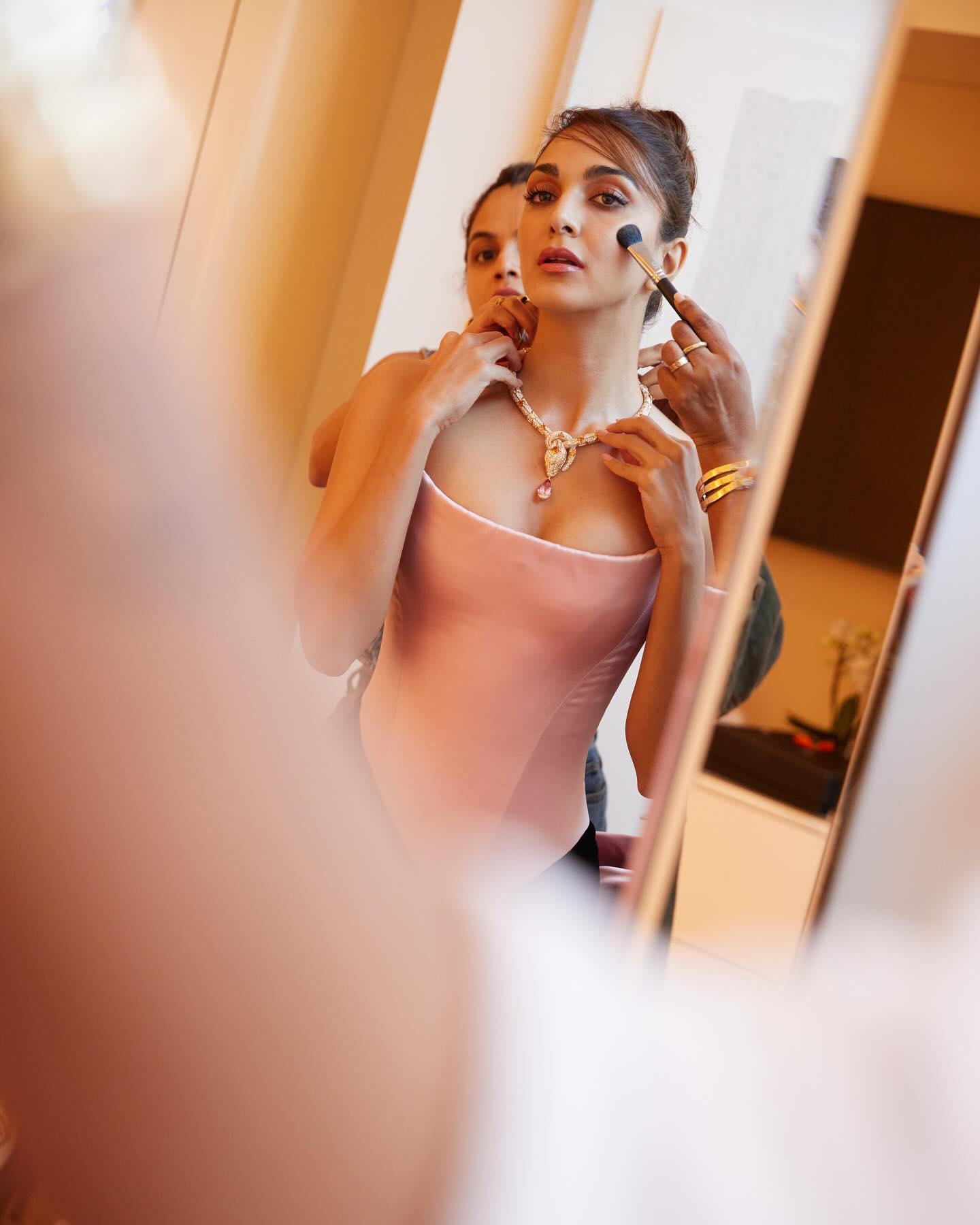 GN62ULracAAmZhI?format=jpg&name=large