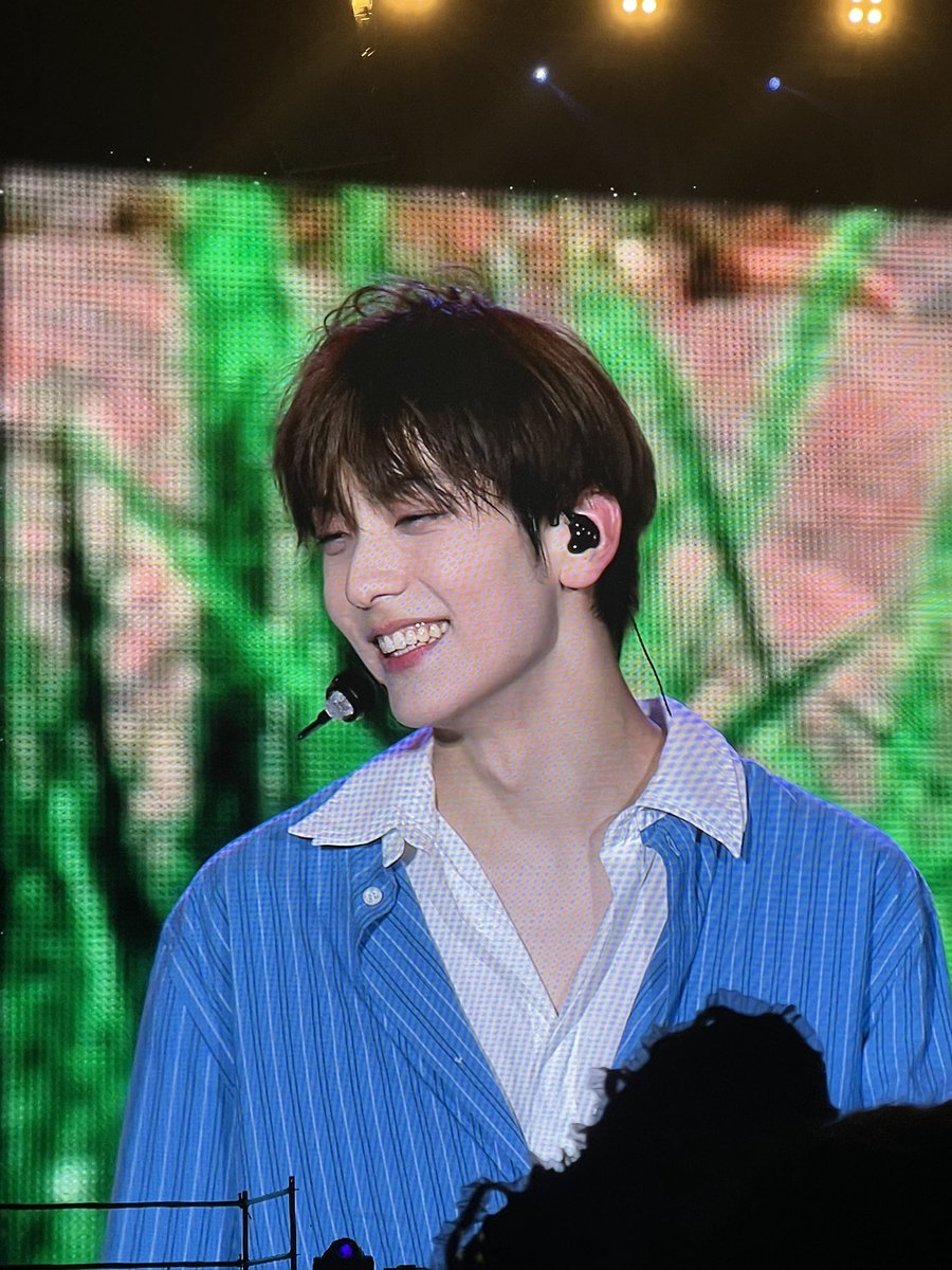 nhisokaa's tweet photo. In love with him  #TXT_IN_OAKLAND #SOOBIN https://t.co/qkn4dlIFqG