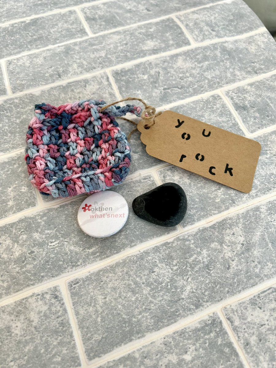 It's Keswick mountain festival this weekend 🗻You can have a piece of the #lakedistrict at home with this 'you rock' gift set featuring a stone from Derwent Water. Great for #fathersday okthenwhatsnextcraft.etsy.com #earlybiz #crochet #ukgiftam #ukgifthour