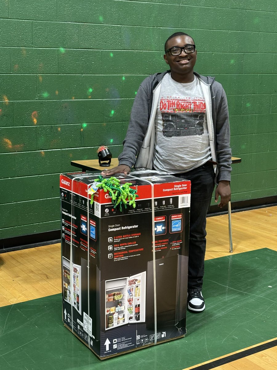 Travis Rivers won the grand door prize at the KHS After Prom! Congratulations!
