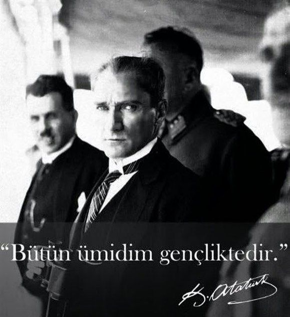 🇹🇷 19 Mayıs Atatürk'ü Anma Gençlik ve Spor Bayramımız kutlu olsun.