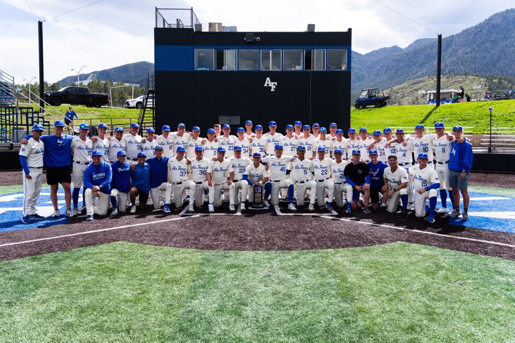 • 44 Incredible People • 44 Future officers in the world’s greatest Air Force • 44 Great baseball players First time ever for this unbelievable group of young men and this program. Our country got better today, and I’m so proud to be apart of it! #AmericasTeam🇺🇸🇺🇸