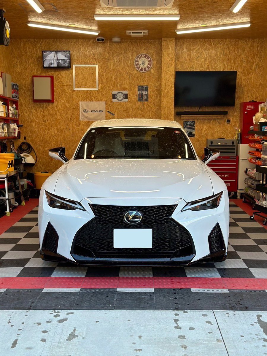 #洗車応援団真正面選手権
#lexus #is350 
原点😎