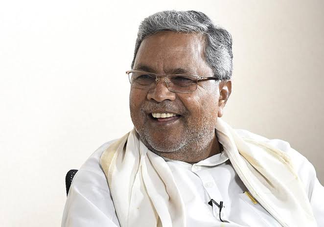 Let's not forget the unsung hero Shri @siddaramaiah who single handedly stopped the rain just by his presence. RCB fans forever grateful to you sir #RCB_Win #ipl2024