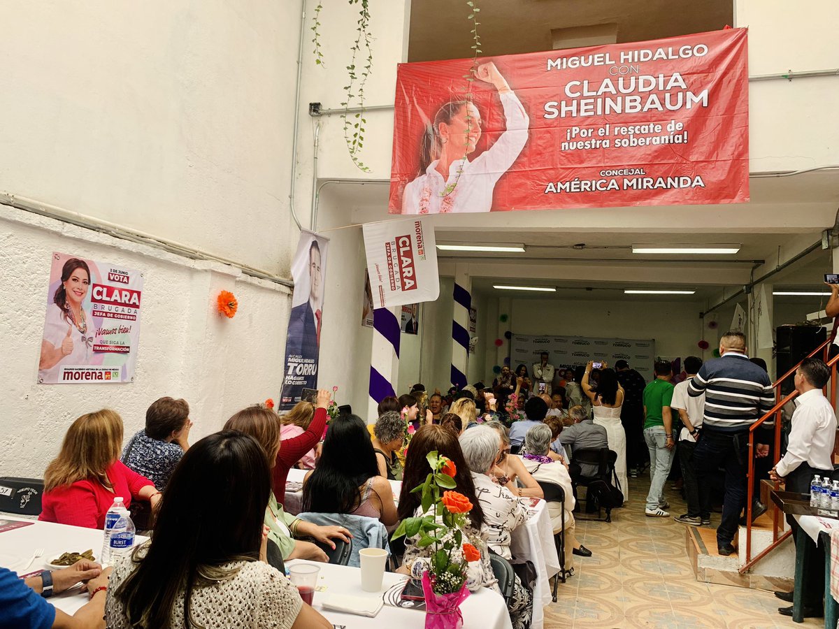 AmeMiranda_'s tweet photo. Hoy Mujeres Morena Miguel con nuestro próximo alcalde @MiguelTorrucoG , hay proyecto para defender la alcaldía Miguel Hidalgo, queremos un gobierno en beneficio para todas y todos.
@irmadlc1 
@semujmorenacmx 
@DuniaLudlow https://t.co/9GobSls3vj