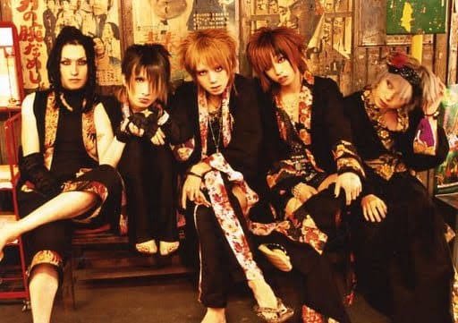 SW_A9's tweet photo. 2024.5.19
#アリス九號.
セッションバンドとして高田馬場エリアでライヴをして20年

紆余曲折ありますが
生きていれば必ず夢は叶う。
そう信じさせて貰えている日々です。
アリス九號.に関わってくれた方々全員に感謝。 https://t.co/6wFSdRlKoB
