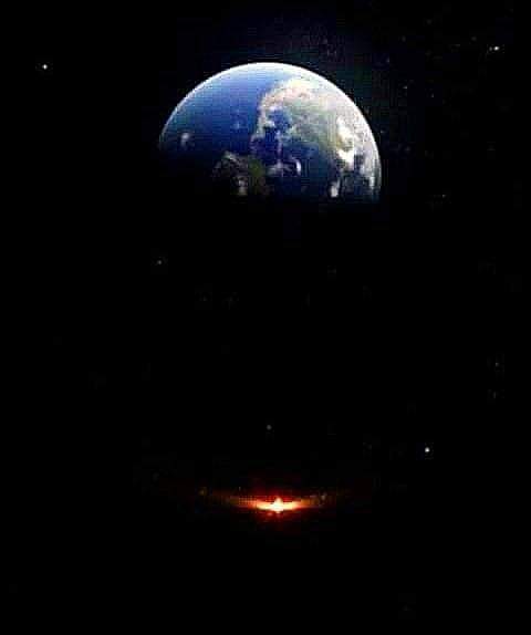 Saya yakin. Badai Asteroid akan menghantam Bumi segera setelah titik merah tiba-tiba muncul di ruang angkasa. Peringatan sesaat terakhir. Mungkin beberapa menit. Ekor puing-puing asteroid dari Bumi yang bermutasi, matahari kembar dan planet-planet, akan memukul Bumi terlebih