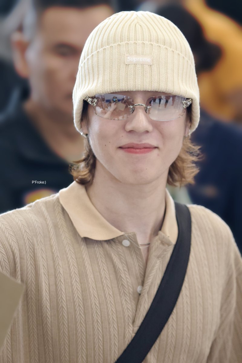พี่โฟล์ค :) tweet media