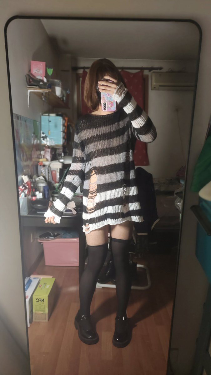 今天来点大家想看的东西
哇袄！！！！（电棍音