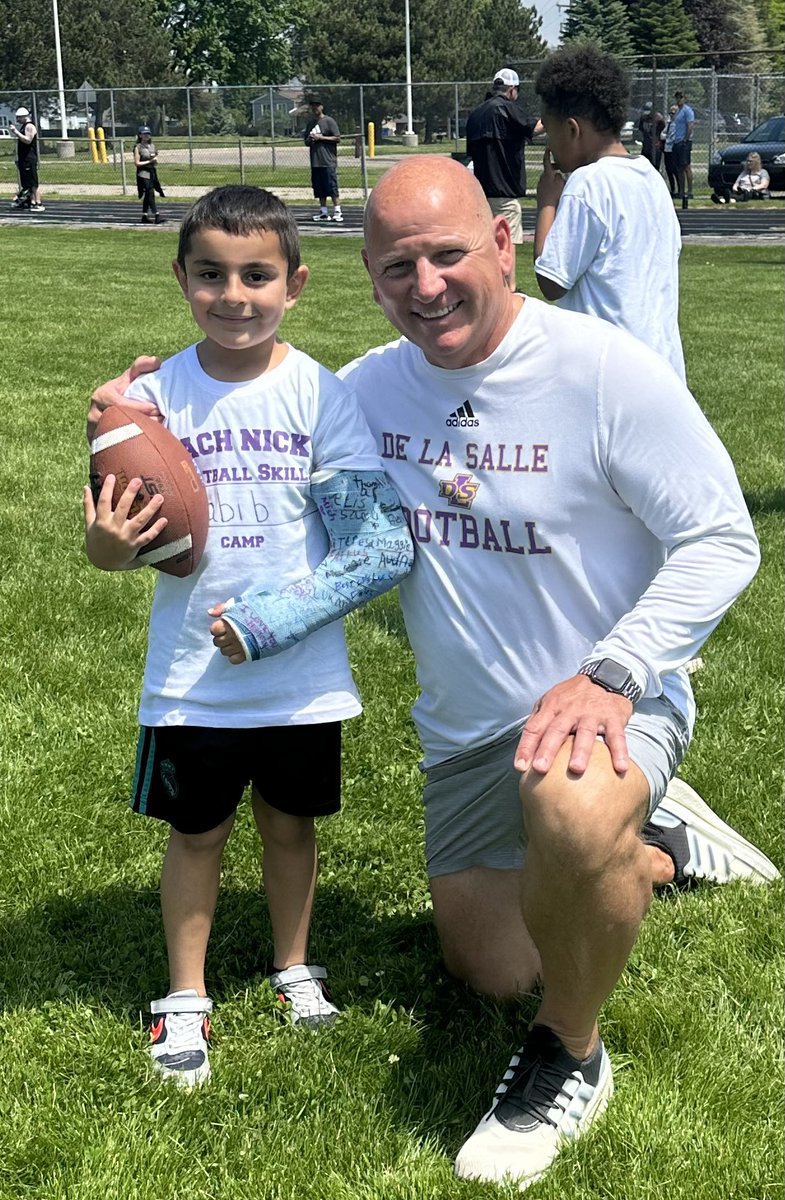 Very proud of our players and coaches for volunteering their time this weekend.  DLS football is committed to making a difference on and off the field!   #PilotPride #wecanandwewill