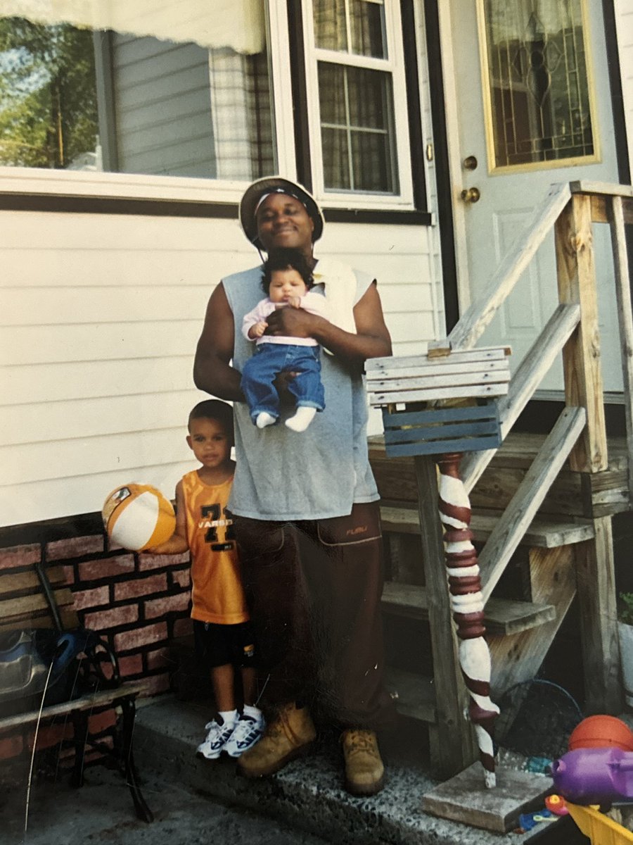 _devint's tweet photo. 💙🙏🏽🙏🏽 hurry up and get better pops https://t.co/ec5mJM0yH6