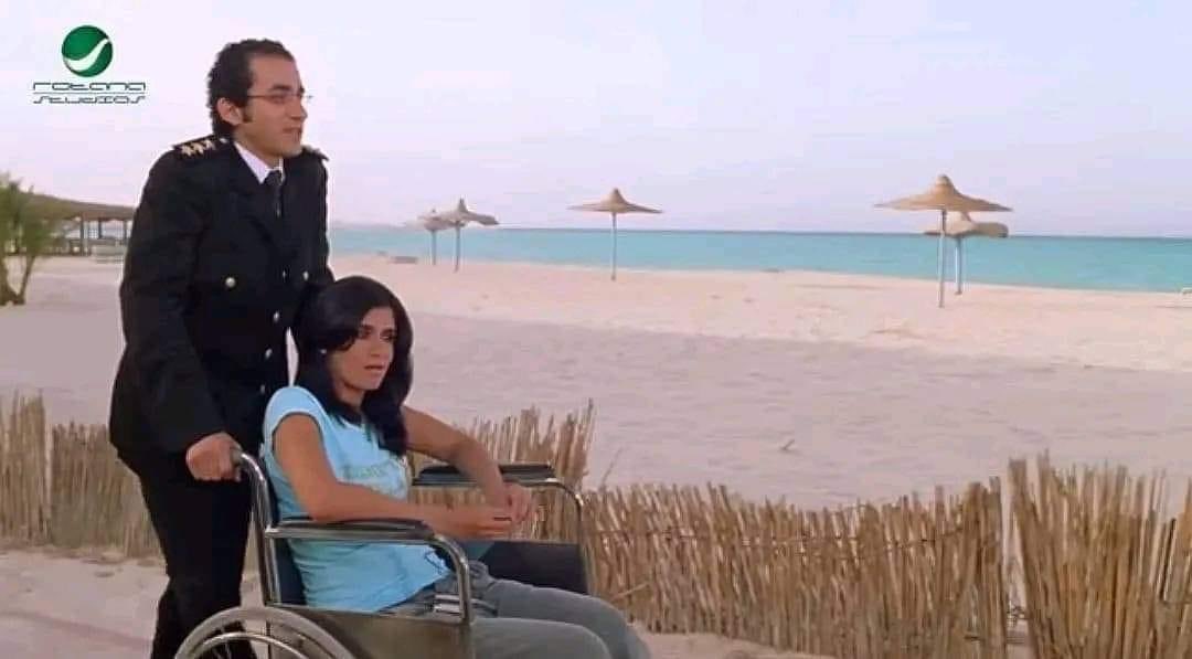 - قولت أعتمد على نفسى واشتغل واتعب كتير واكسب كتير 
= وبتكسبي كتير 
- لا بتعب بس