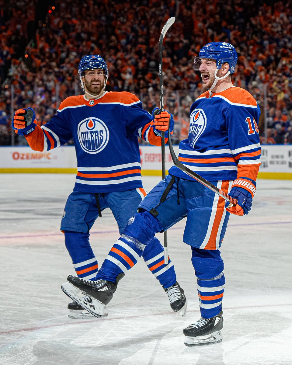 THIS SERIES IS GOING TO 7⃣

The #Oilers defeat the Canucks 5-1 in Game 6 of Round 2. 

#LetsGoOilers