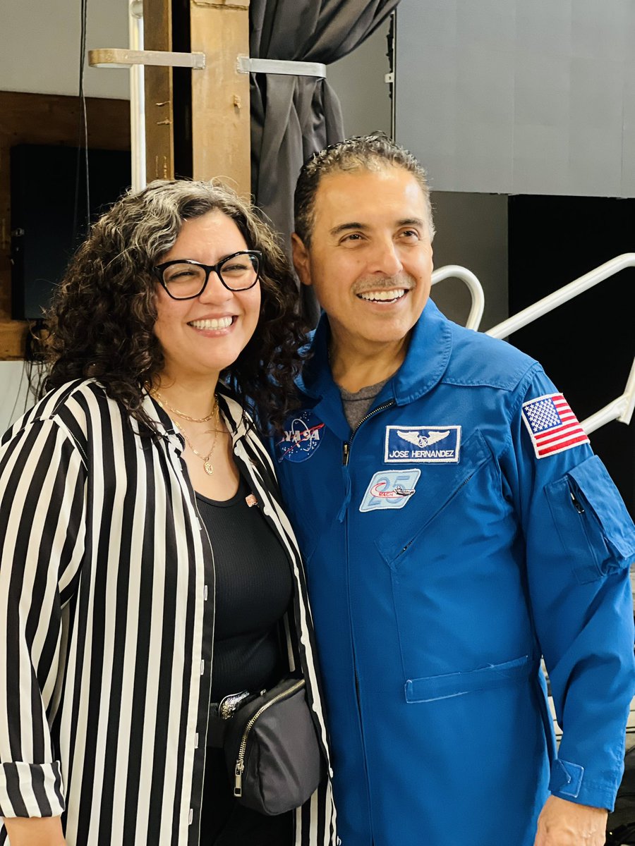 Meeting Dr. Jose Hernandez @Astro_Jose was truly inspiring! When he applied to be an astronaut and got rejected multiple times, he asked himself, 'What do they have that I don’t have?' and then invested in himself and persevered! #InvestInYourself #CS4LAUSD #csiseverywhere