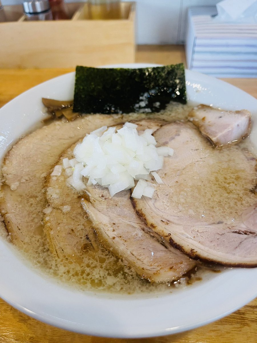 今日のランチは亘理町にある
中華蕎麦 會さんで
限定麺を頂いてきましたよー😆

ラーメン美味しいなあ…
しみたぜ😍

眠い目をこすりながら行ってよかった😄

美味しく頂きました
ご馳走様でした(*ᴗˬᴗ)⁾