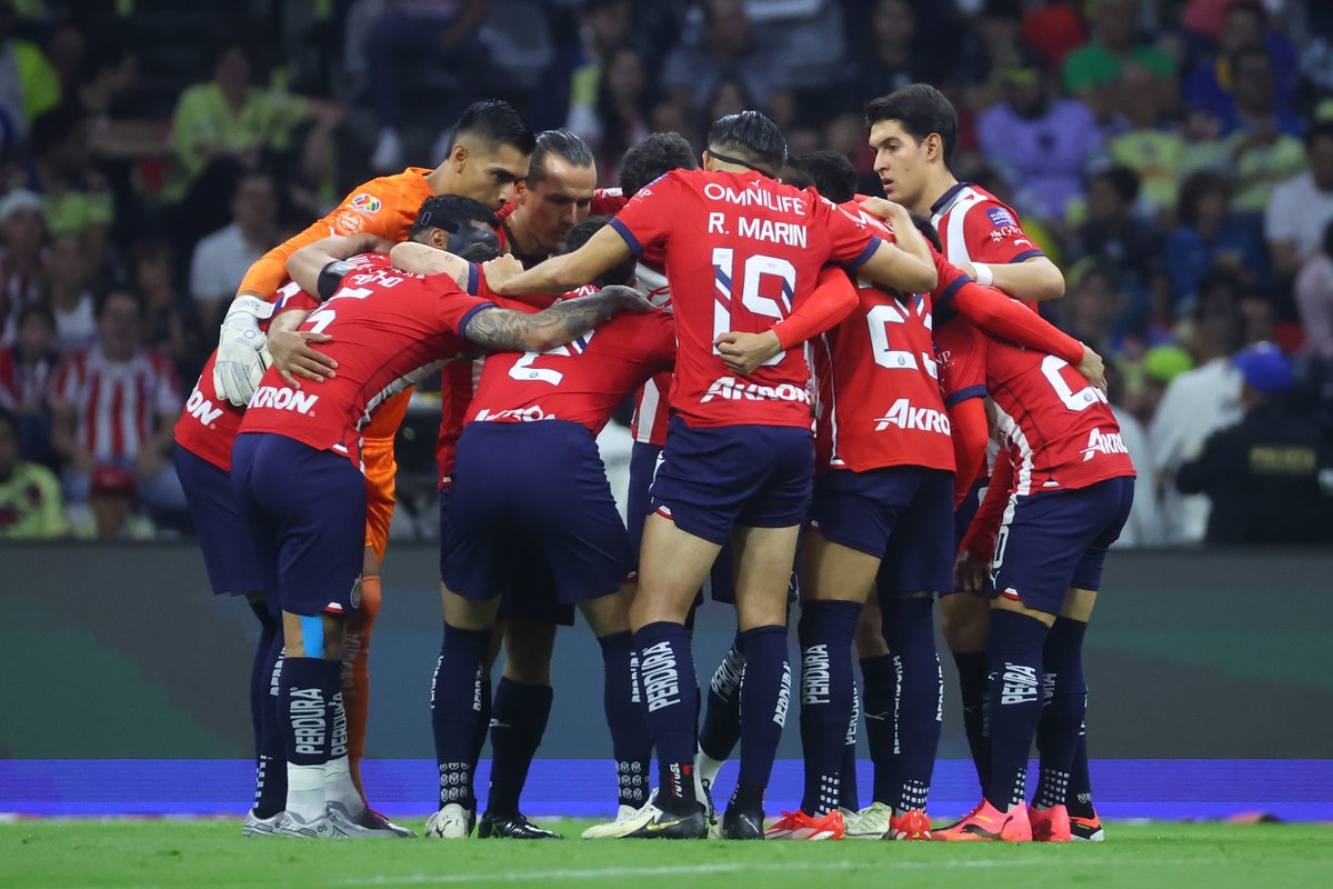 ¡YA SE JUEGAAAAA EL SEGUNDO TIEMPO EN EL 🏟️ AZTECA! 🔥 ¡DALE, CHIVAS! ¡POR EL PASE A LA FINAL, CABRONES! 👏