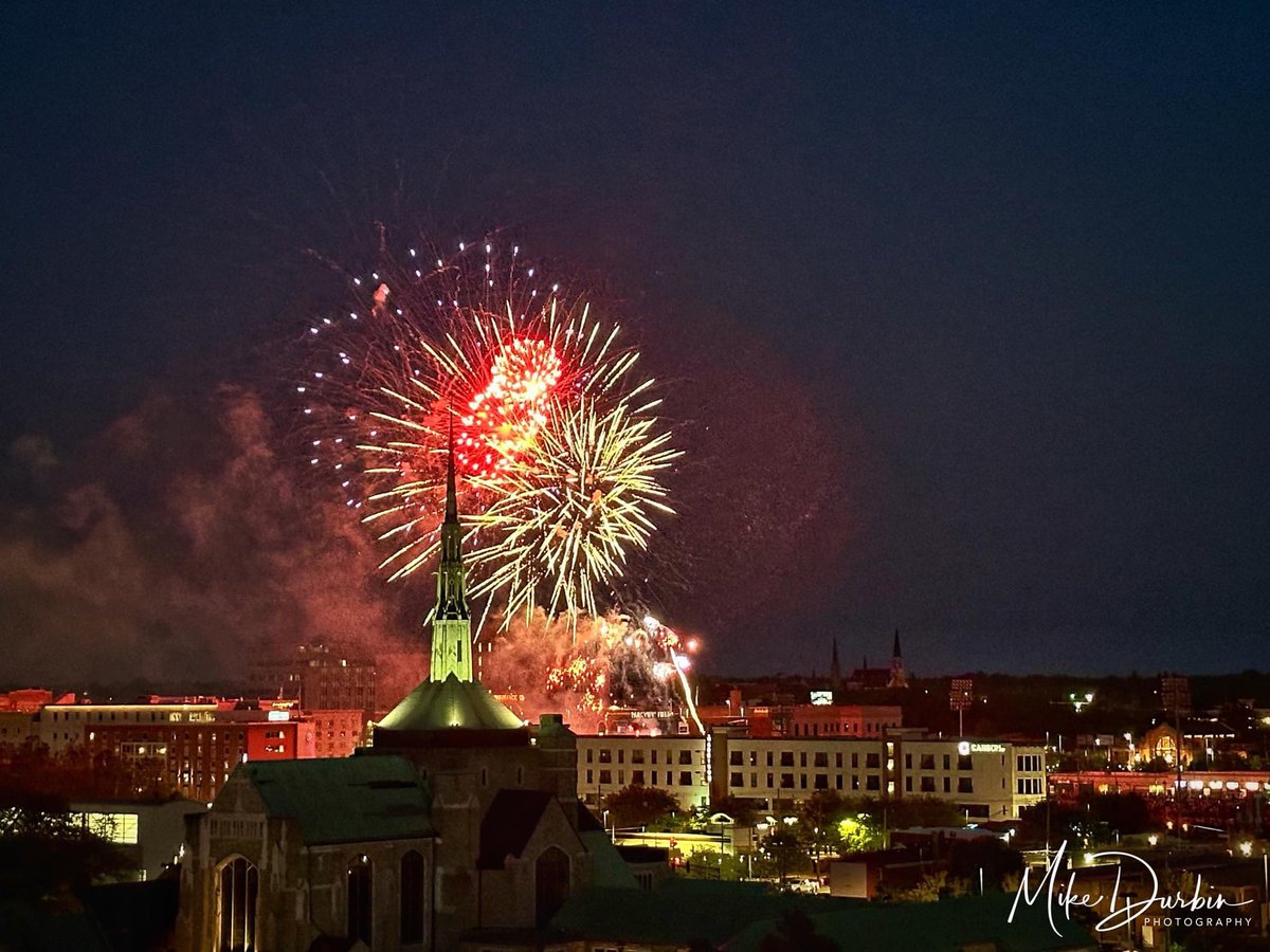 Captured a couple of photos of the fireworks following the @TinCaps game at Parkview Field tonight. Shot from the rooftop patio at Westberry.