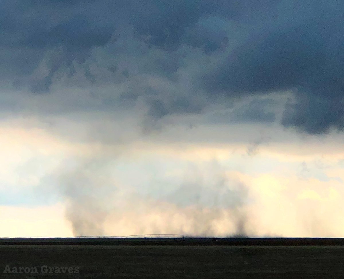 Gustnados make me happy 

#phwx #txwx