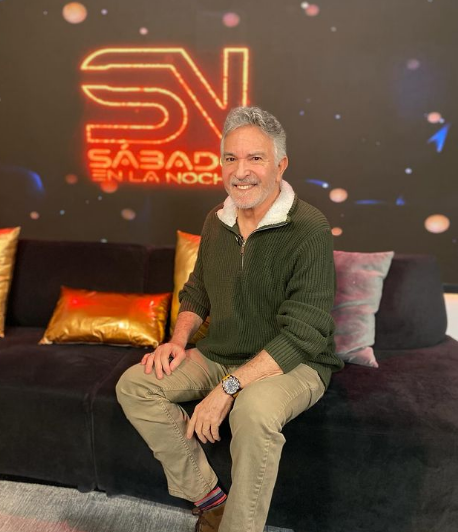 Celebramos los 50 años de carrera artística del actor @felixloretoactor #SabadoEnVivo