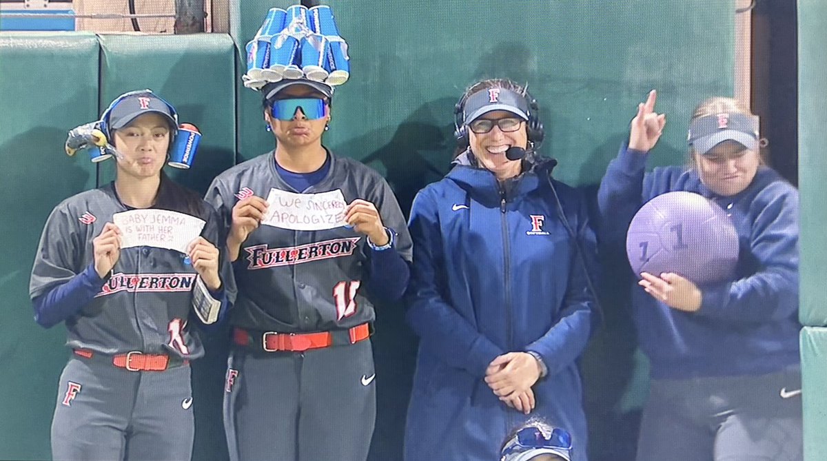 no context college softball (@ContextSoftball) on Twitter photo 2024-05-19 03:43:58