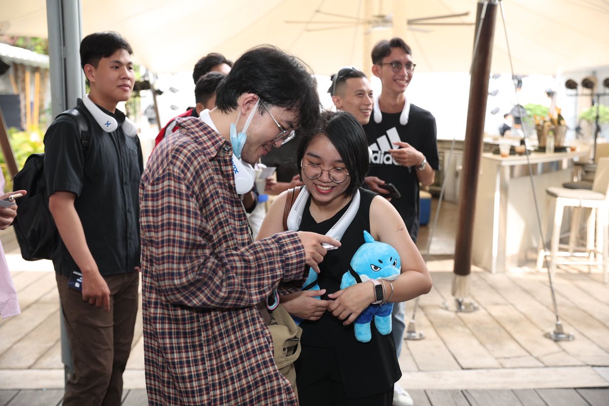 BingXVietnam's tweet photo. [Cập nhật] Những khoảnh khắc vui vẻ tại Sinh nhật #BingX 6 tuổi #AmazingSix 💙 https://t.co/51Lr86Km0F