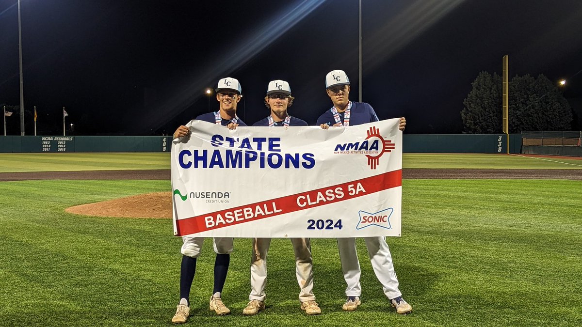 This is why you never stop fighting! Congratulations, Bears! #STATECHAMPS👏🐻⚾🏆🥇