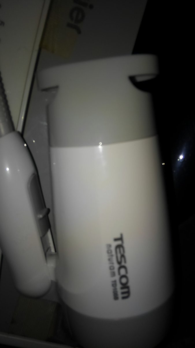 hakatanofbi's tweet image. 四十年近くお世話になりました　黒　
これからお世話になります 　白 #TESCOM