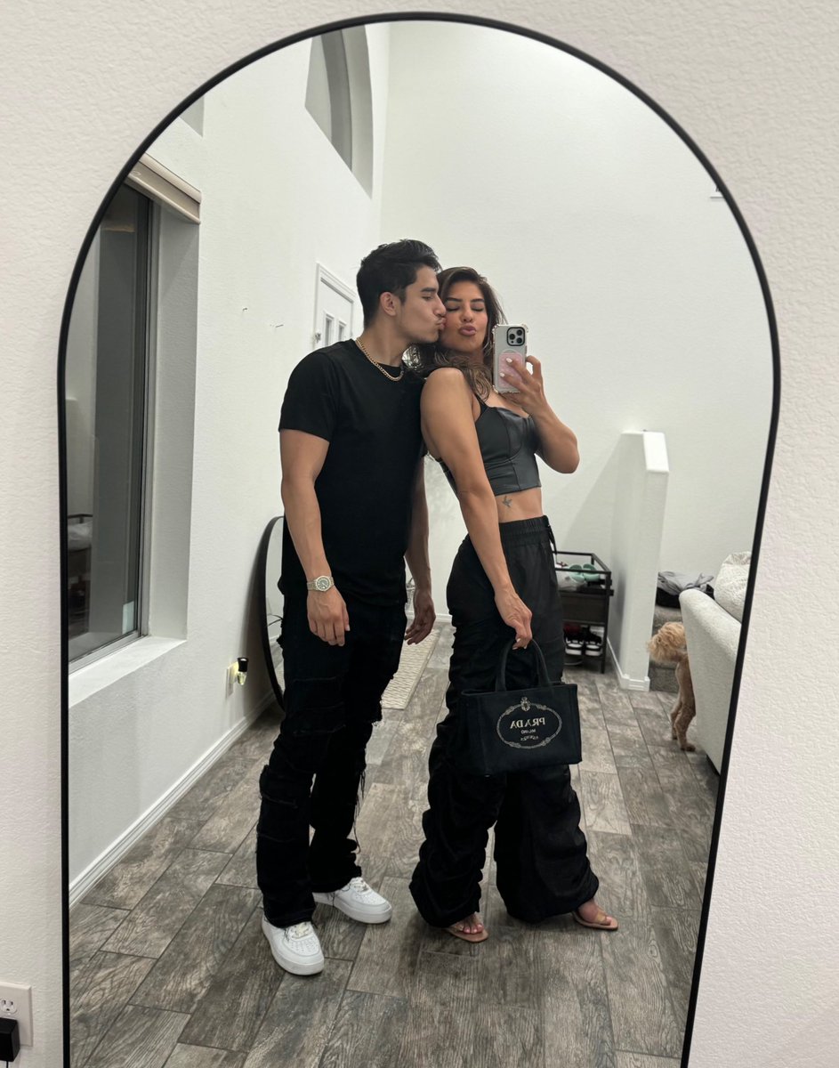 Really 1 of 1 💕 <a href="/maricelaladiva/">Mari Cornejo</a>