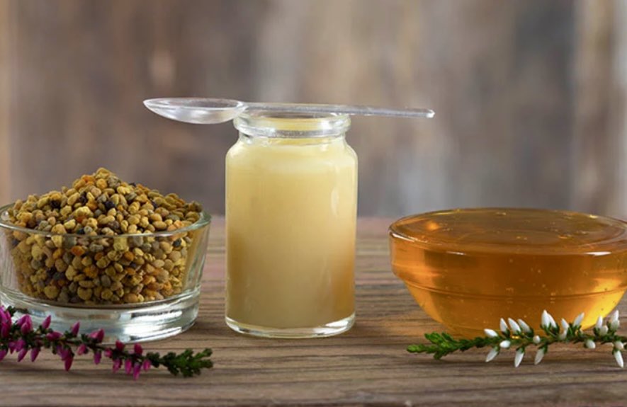 The incredible hormonal health benefits of bee pollen, royal jelly & propolis. Research shows  they can help improve mood, anxiety, PMS, hot flushes, menopause symptoms and more.

uk.iherb.com/blog/3-bee-pro… #hrt #perimenopause #womenshealth