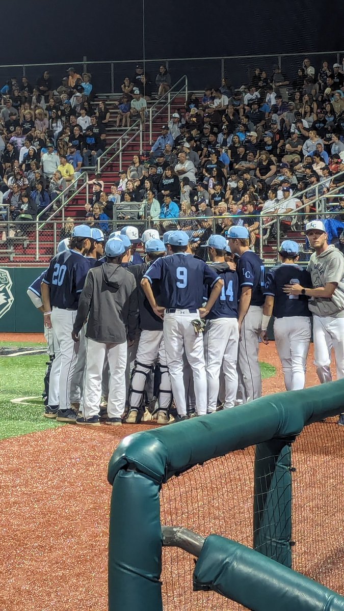 La Cueva High School tweet media